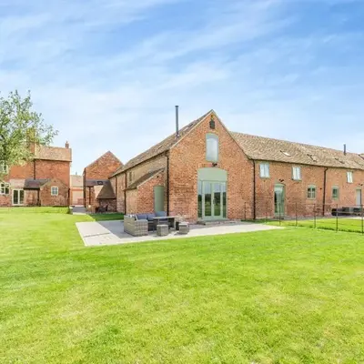 The Stables - Uk44139
