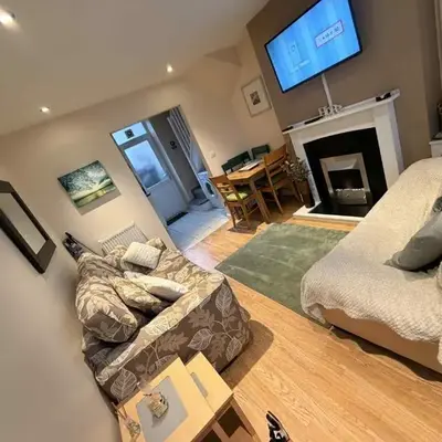 Hill View Cottage