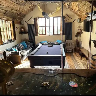 Coed Y Ddraig - themed 3 bedroom cottage