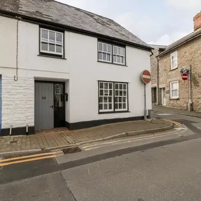19 Lion Street