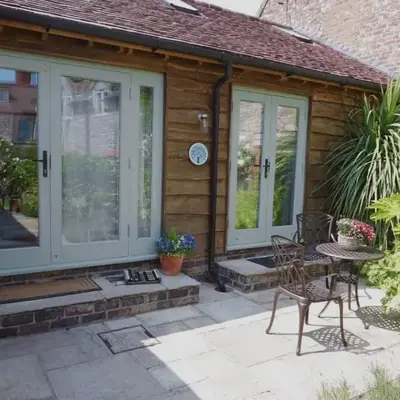 Nest Holiday Hideaway Wren Cottage-Beautiful Location in the Long Mynd Area of Outstanding Natural Beauty- WHIRLPOOL JACUZZI BATH!