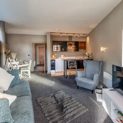 Modern flat a short walk from Shrewsbury centre - Pass the Keys