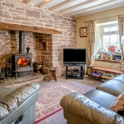2 Bed in Llanfihangel-nant-Bran BN200