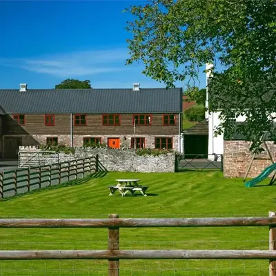 5 Bed in Boughrood BN358