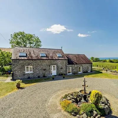 4 Bed in Llanrhystud 92072