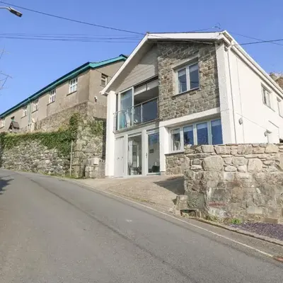 Hafod Y Bryn