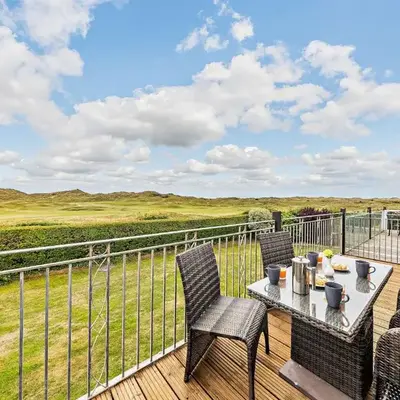 3 Bed in Aberdovey DY007