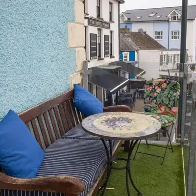 No. 1 Cliffside New Quay