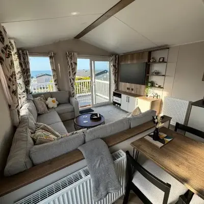 Sea La Vie Lodge