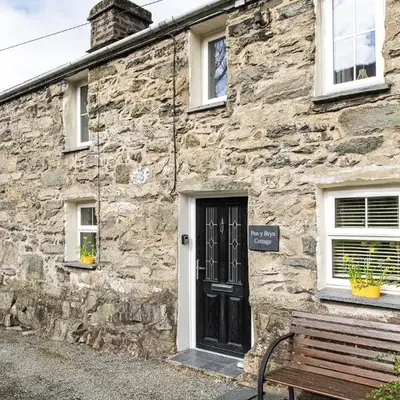 Pen-Y-Bryn Cottage