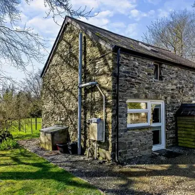 2 Bed in Cross Inn oc-t29117