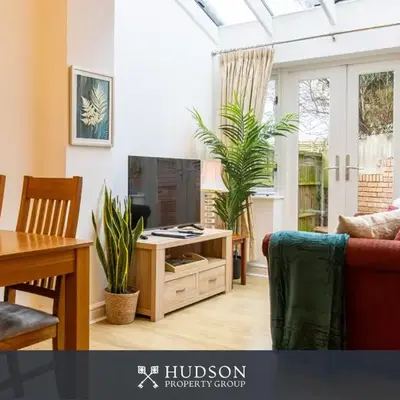 Shrewsbury Apartment in Prime Location
