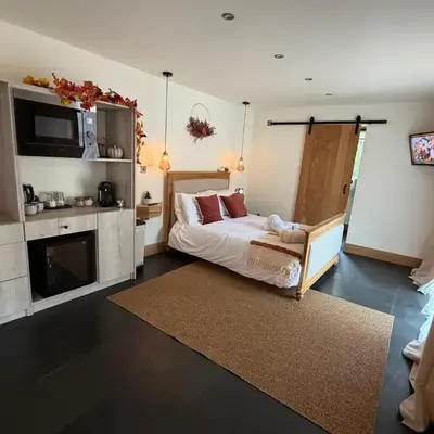 Luxury Courtyard Studio in Llangollen