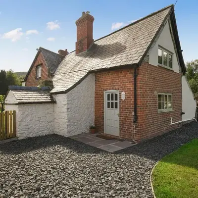 Ty-Ucha Cottage