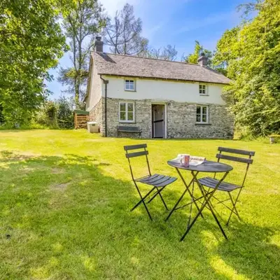 4 Bed in Llwynygroes oc-y29715