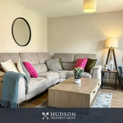 3 Bedroom Modern Property with Parking