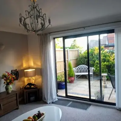 Ludlow Mews Town House with Free parking