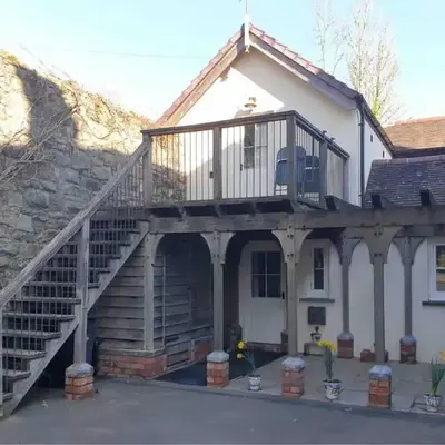 Craig Fach Coach House