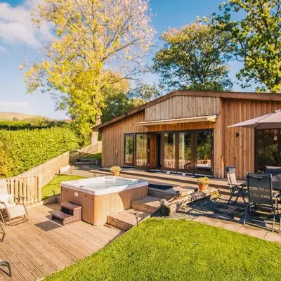 Ash Lodge - Hw7442