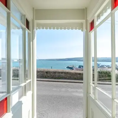 2 Bed in New Quay oc-h30586