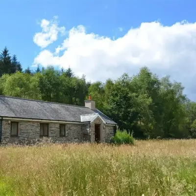 Cae'n Y Coed Barn