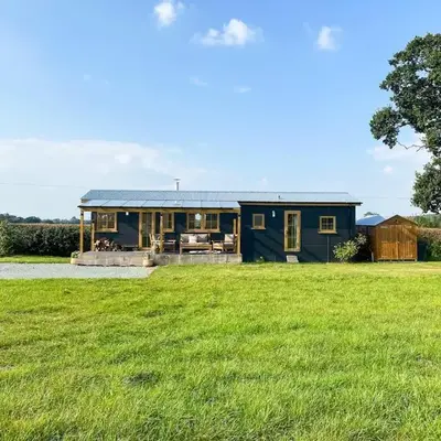 The Meadow Snug