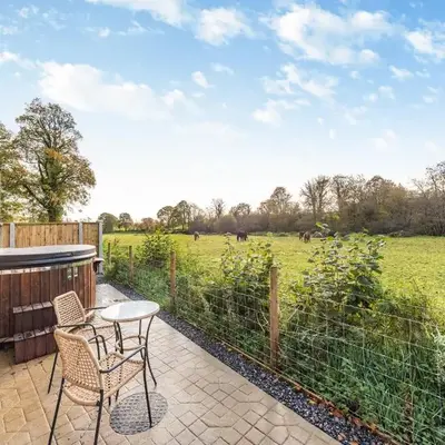 Coach House - Uk49793