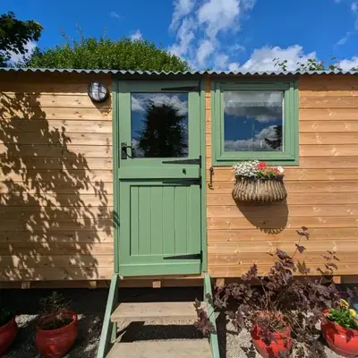 Myndy The Shepherd's Hut