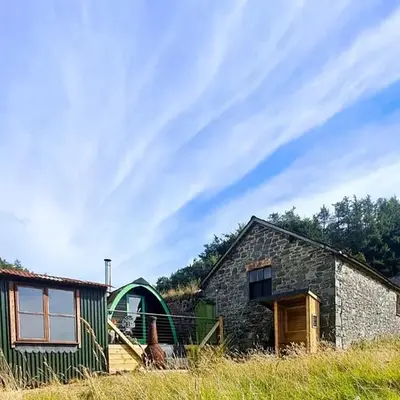 Scenic Pet Friendly Pod in Talybont Aberystwyth