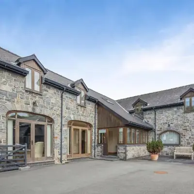 4 Bed in Talybont oc-y32384