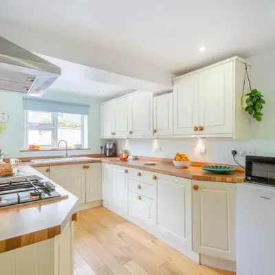 4 Bed in Barmouth oc-n32921