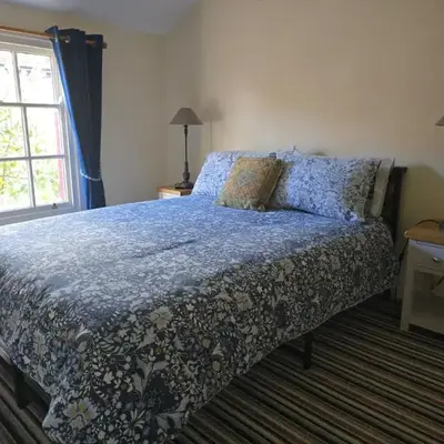 Cozy Double Room - The Unicorn Hotel