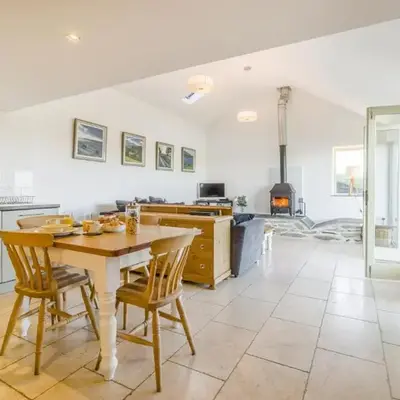 1 Bed in Llangower oc-t34142
