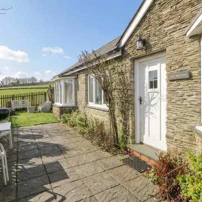 Glanyrafon Smithy