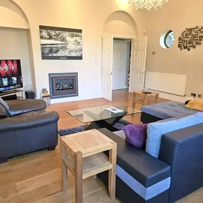 Ever popular 2 bedroom riverside home - to sleep 4 - Pass the Keys