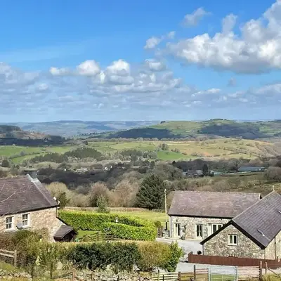 Rhiwddu Barns