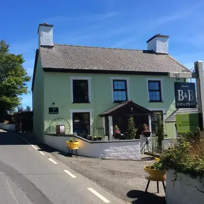Ty Mawr at Bethania B&B Rooms and Crumble Cottage