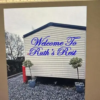 Ruth's Rest Country Retreat with private Hot Tub & Views of Open Countryside
