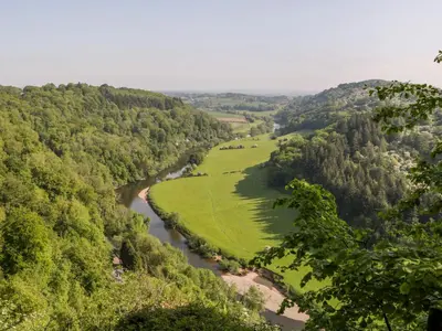 a river in the middle of a valley at Stargazer's Loft in Clifford