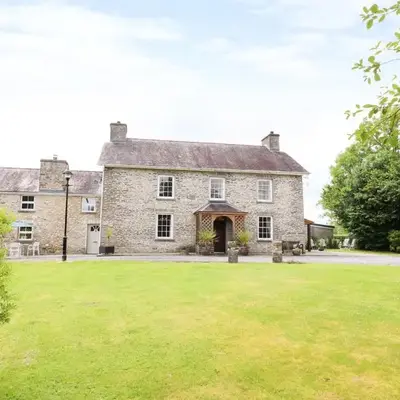 Dolau Farmhouse