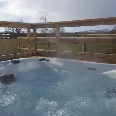 Ruth's Repose Country Retreat with private hot tub & Stunning Views