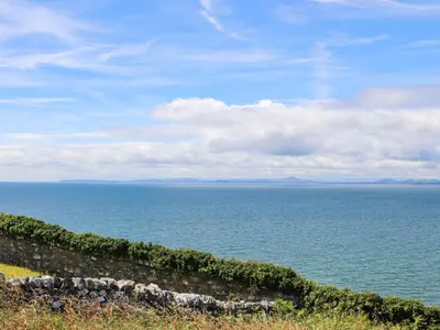 a view of a large body of water at Hendy Cottage in Llanbedr