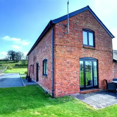 2 Bed in Llandinam oc-waa377