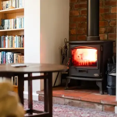Oak House in Mid Wales with Log Burner By Seren Short Stays
