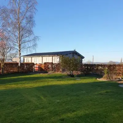 Ruth's Retreat Beautiful Country Retreat with private hot tub & wonderful views