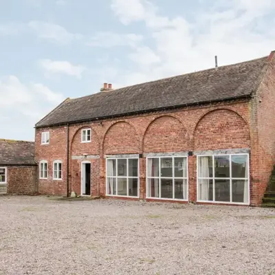 Stockbatch Granary at Pitchford Estate