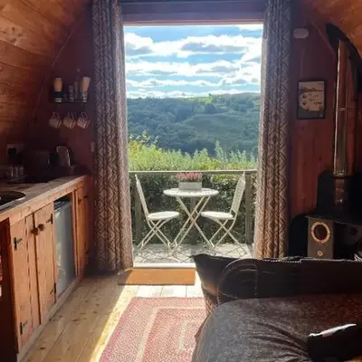 Hillside hideaway - Hendre-Aur Pod