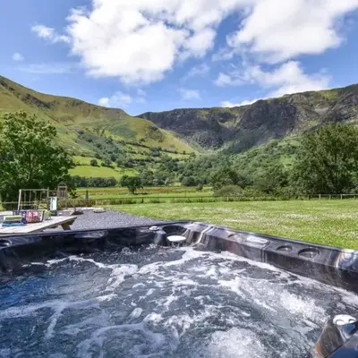 4 Bed in Dinas Mawddwy oc-bow305