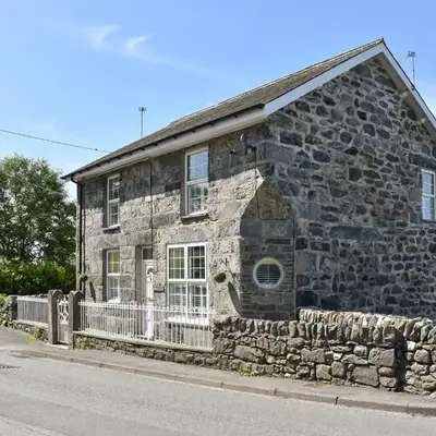 Bryn Y Felin