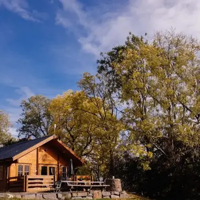 Bothy Cabin -Log cabin in wales - with hot tub